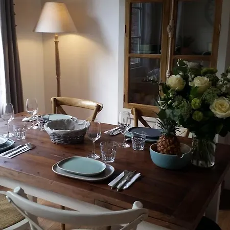 Pause Chez Julien, Lumineux Et Idéalement Situé! Appartamento *