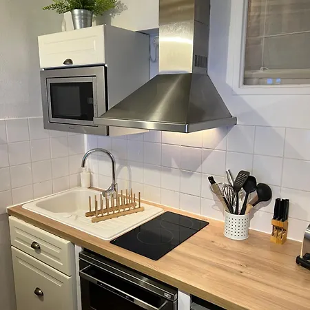 Pause Chez Julien, Lumineux Et Idéalement Situé! Appartamento *