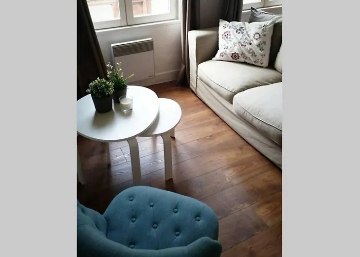 Pause Chez Julien, Lumineux Et Idealement Situe! Онфлёр