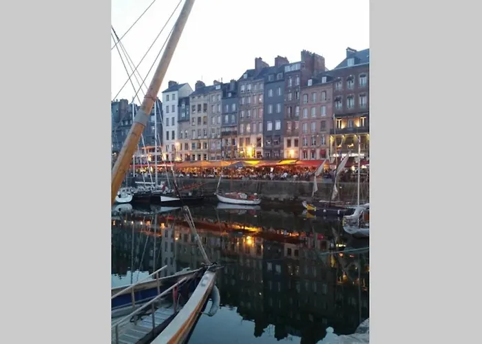 Pause Chez Julien, Lumineux Et Idealement Situe! Апартаменты Онфлёр