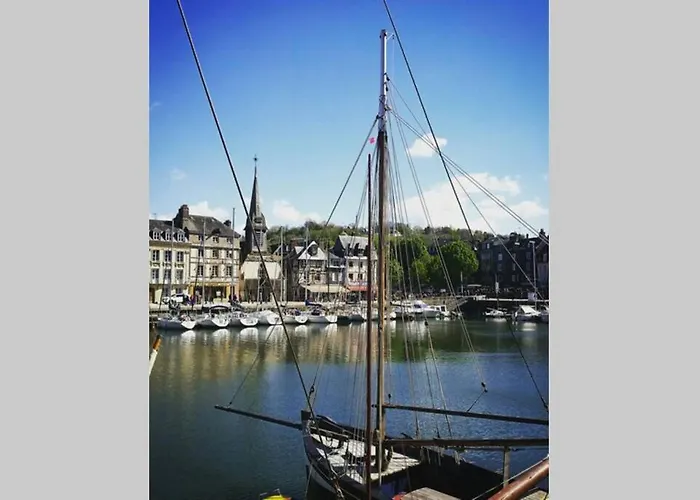 Pause Chez Julien, Lumineux Et Idealement Situe! Апартаменты