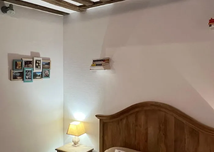 Pause Chez Julien, Lumineux Et Idealement Situe! Онфлёр