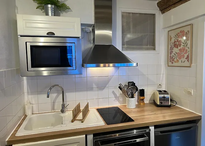 Pause Chez Julien, Lumineux Et Idealement Situe! Апартаменты